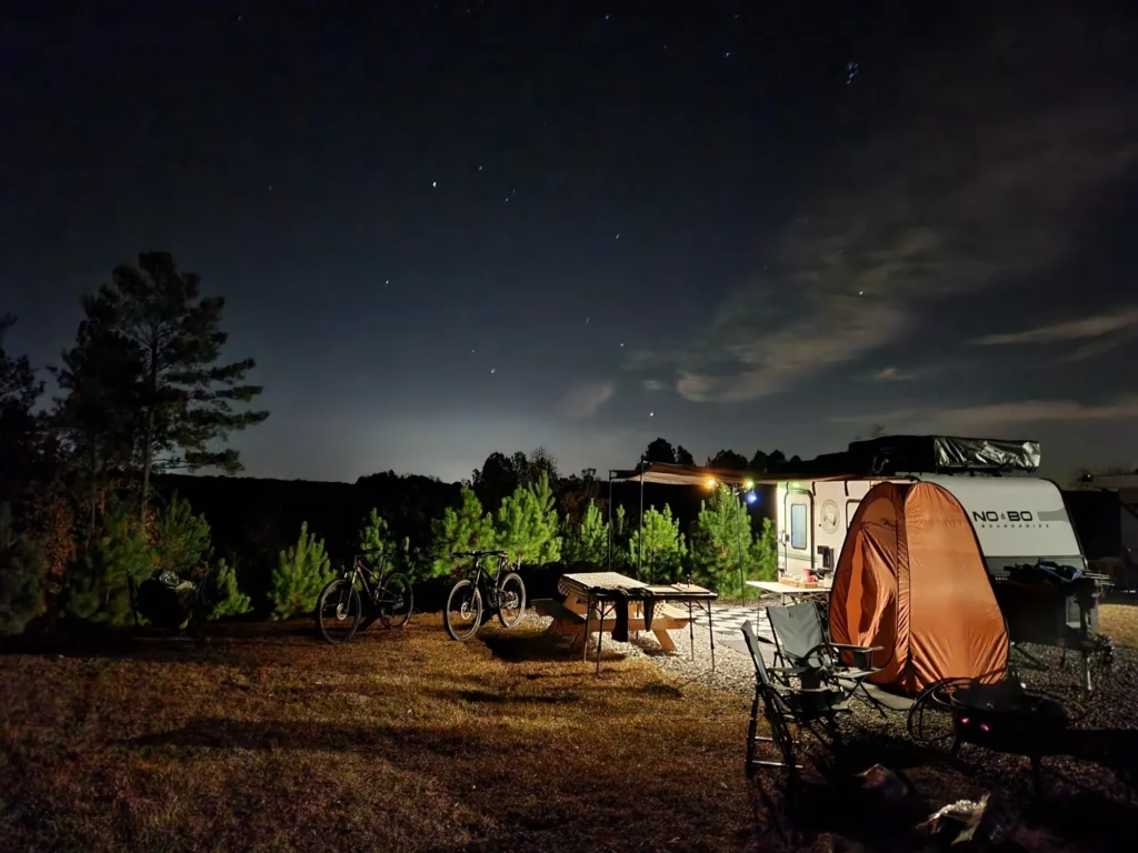 broad-river-campground-at night